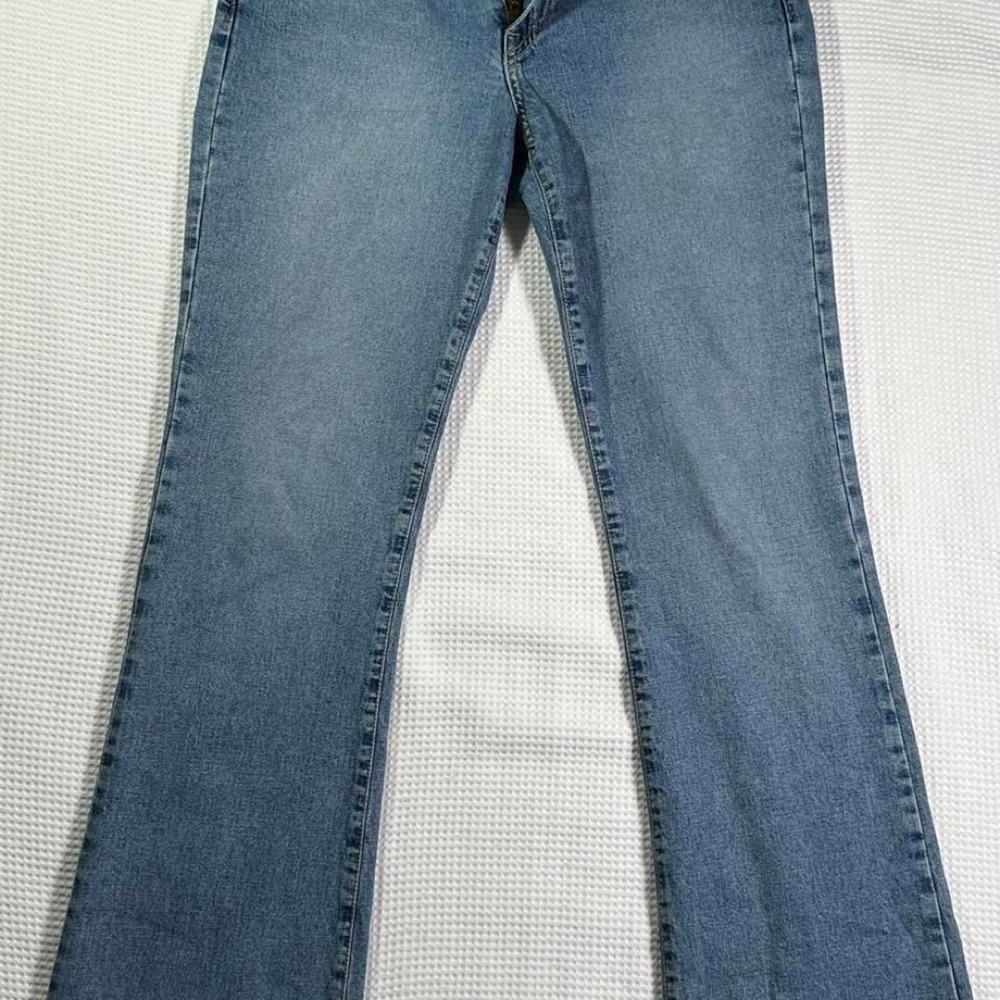 VINTAGE Lucky Brand blue denim jeans with a relaxed fit Size 6-28